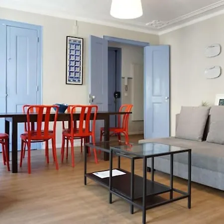 Διαμέρισμα Combro By Patio 25 *