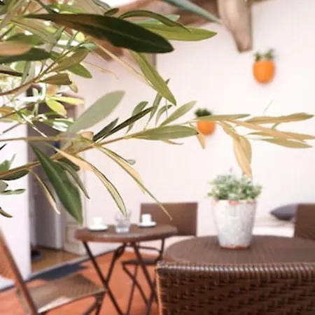 Combro By Patio 25 Lizbona