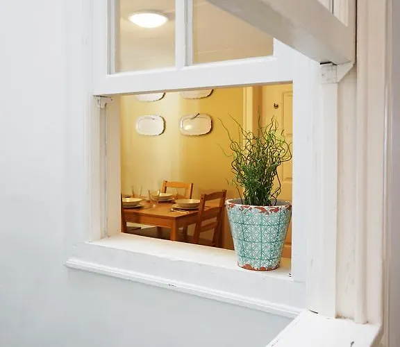 Διαμέρισμα Combro By Patio 25 *