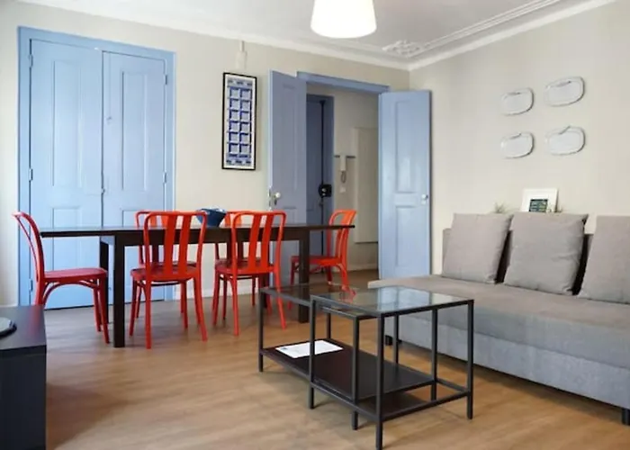 Διαμέρισμα Combro By Patio 25 *