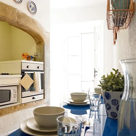 Διαμέρισμα Combro By Patio 25 *